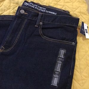 NWT Gap Athletic Fit jeans